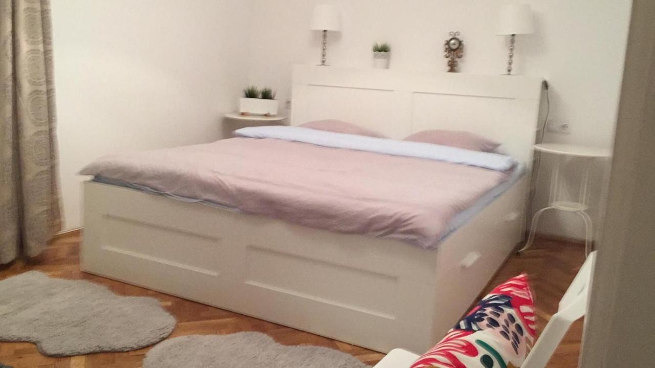 Caroline Residence Άλμπα Ιούλια Εξωτερικό φωτογραφία